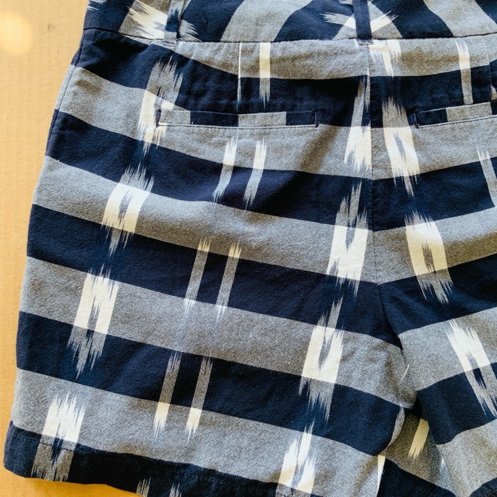 Loft Blue White Patterned Shorts - image 4